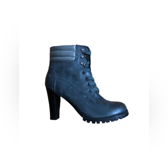 Two Lips | NWOT Green Lace Up Bootie - Picture 2 of 7